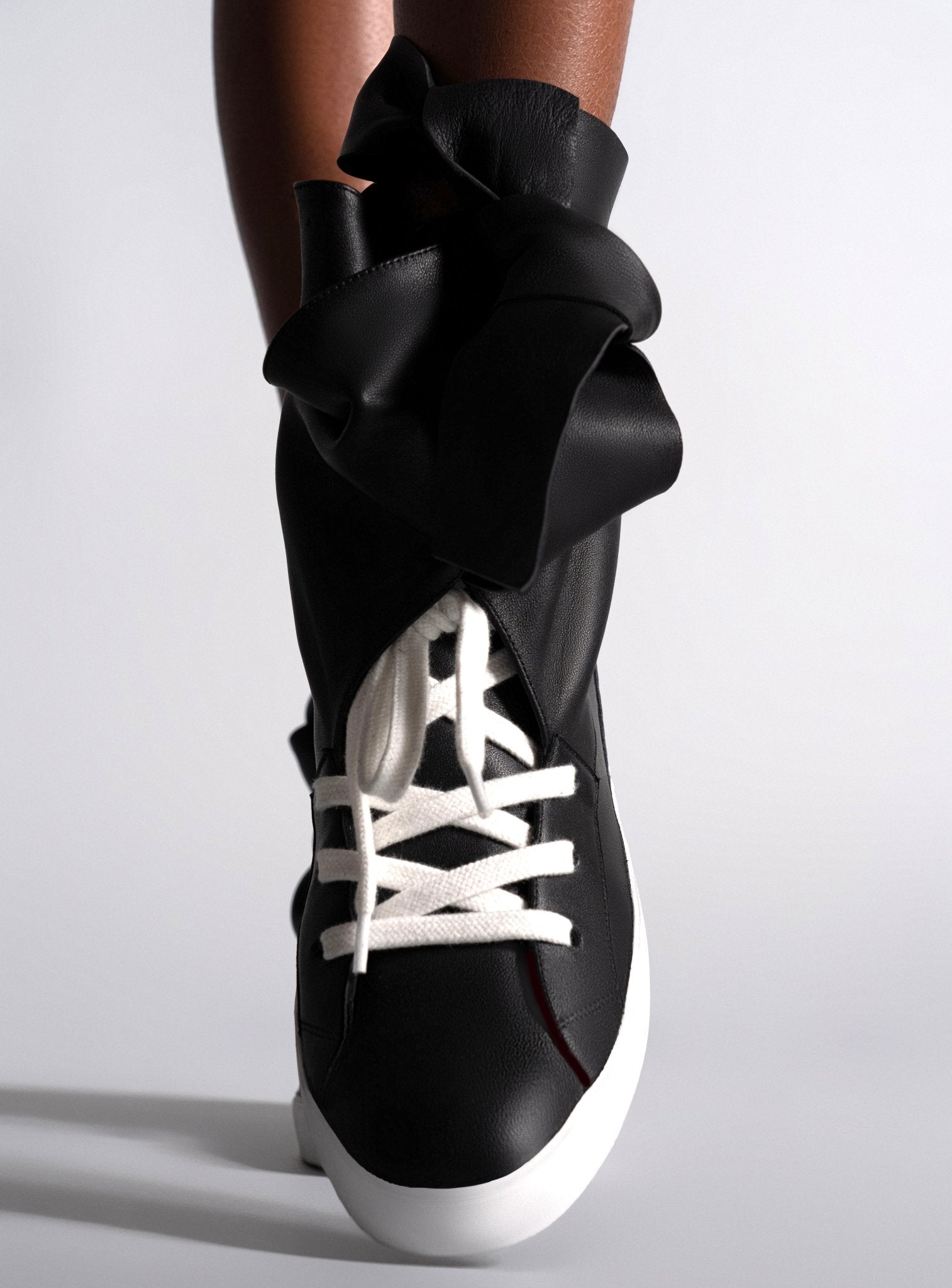 AMIRA SNEAKER