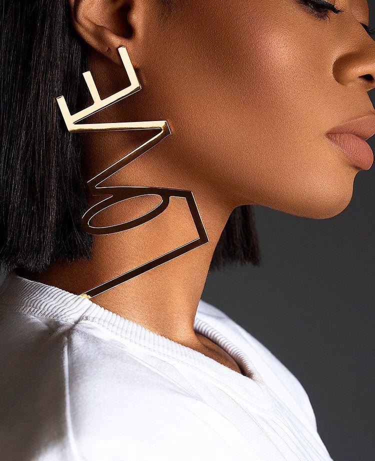 BLOCK LOVE EARRING