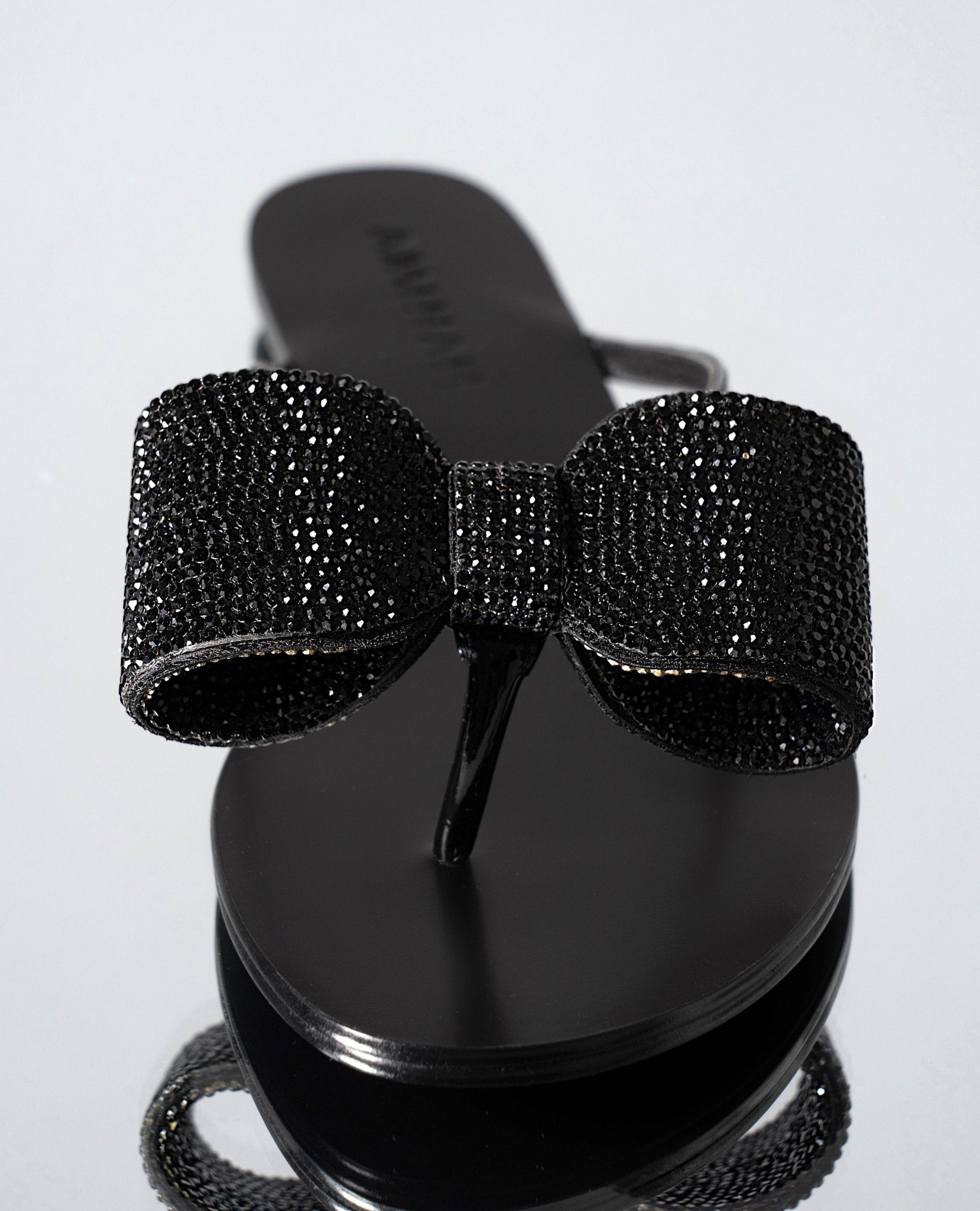CRYSTAL FLIP FLOP