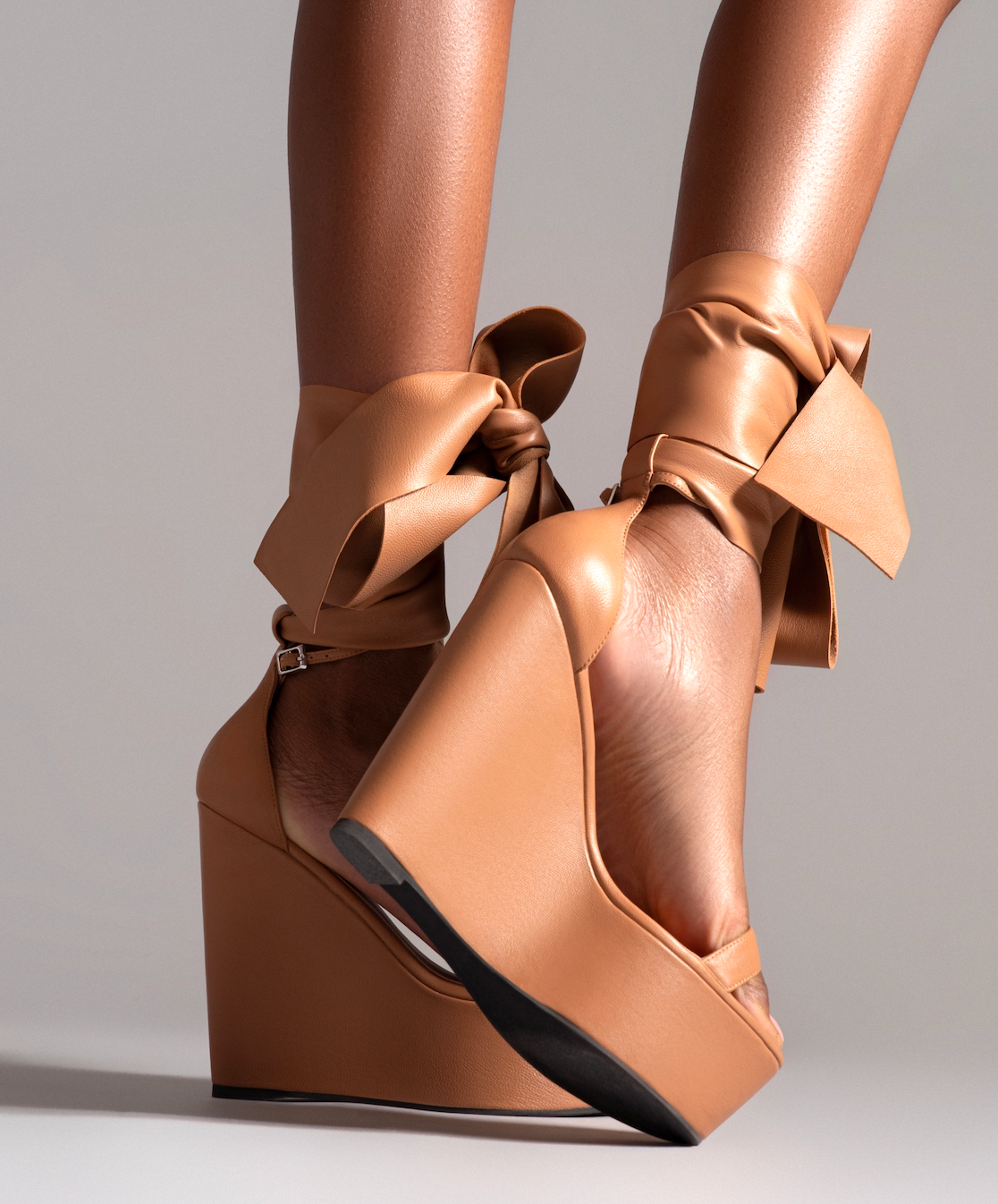 AMIRA WEDGE