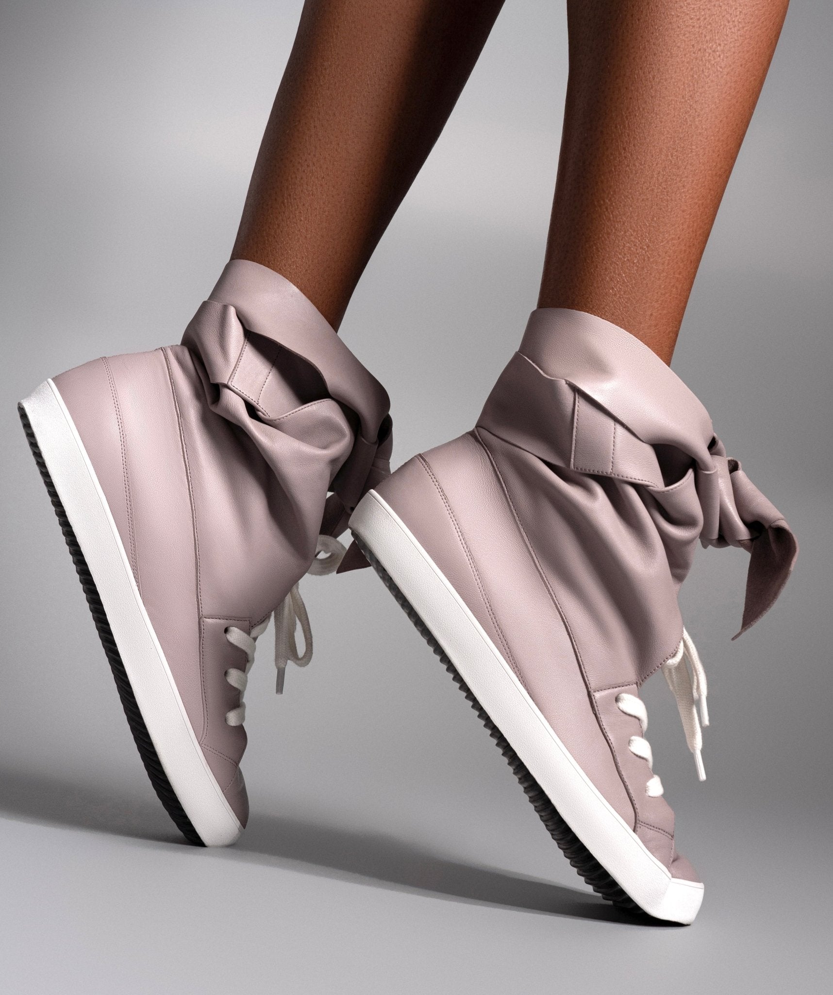 AMIRA SNEAKER