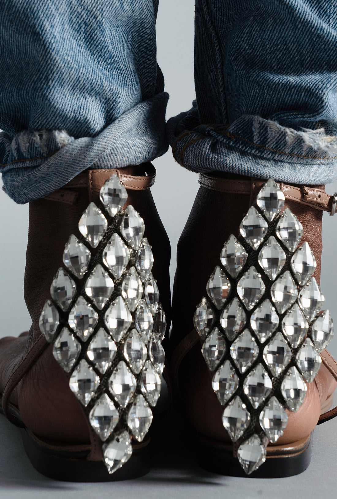 DIAMOND BACK FLAT SANDAL
