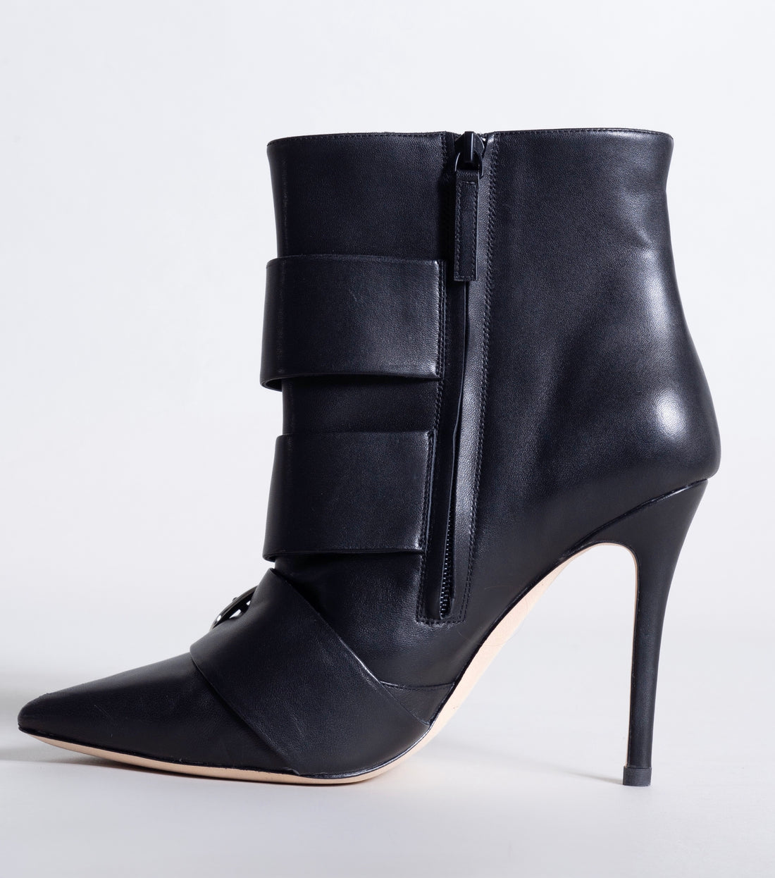 BUCKLE BOOT