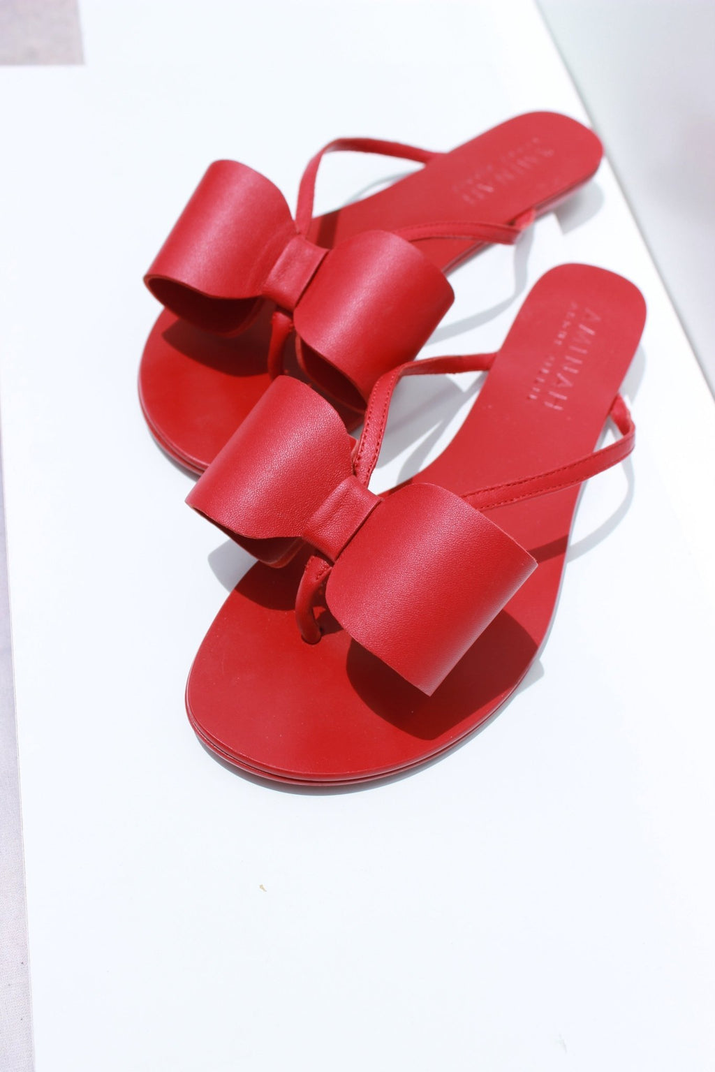 FLIP FLOP AMINAH ABDUL JILLIL