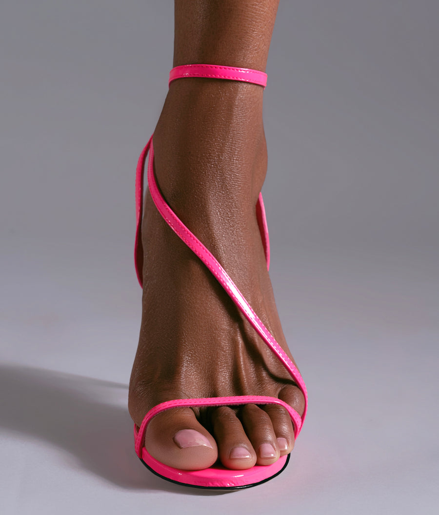 ARI SANDAL