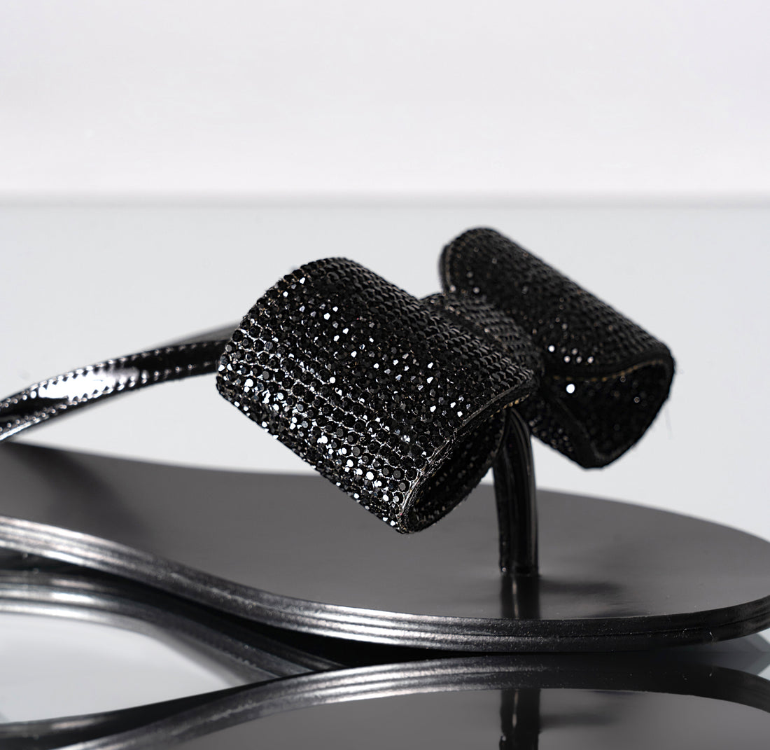 BLACK CRYSTAL FLIP FLOP